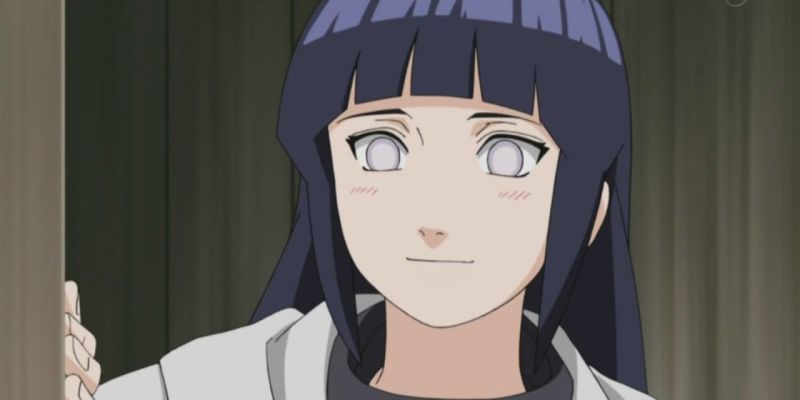Hinata Hyuga lächelt in Naruto