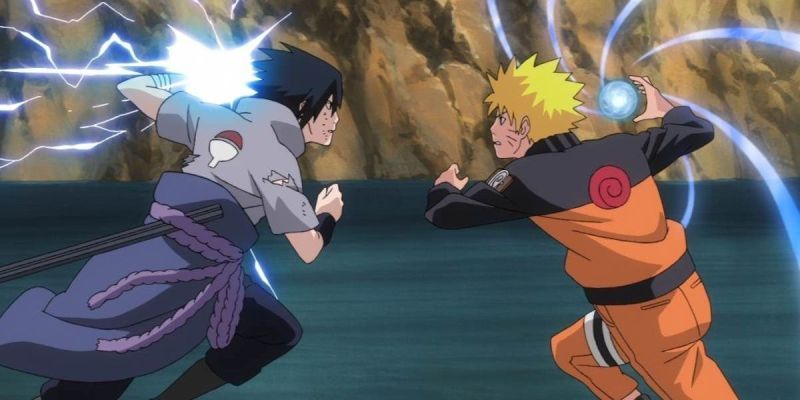 Naruto lucha contra Sasuke en Naruto.