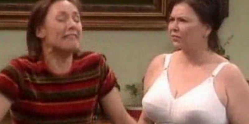 Jackie erzählt Roseanne von dem Gewinnschein in Roseanne