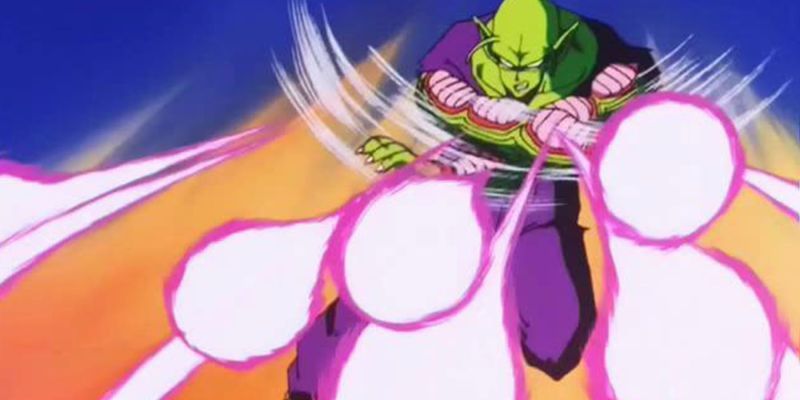 Piccolo feuert Energiestrahlen in Dragon Ball Z ab