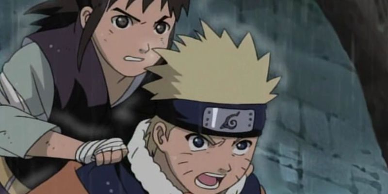 Naruto cargando a Idate en su espalda en el episodio 106 de Naruto