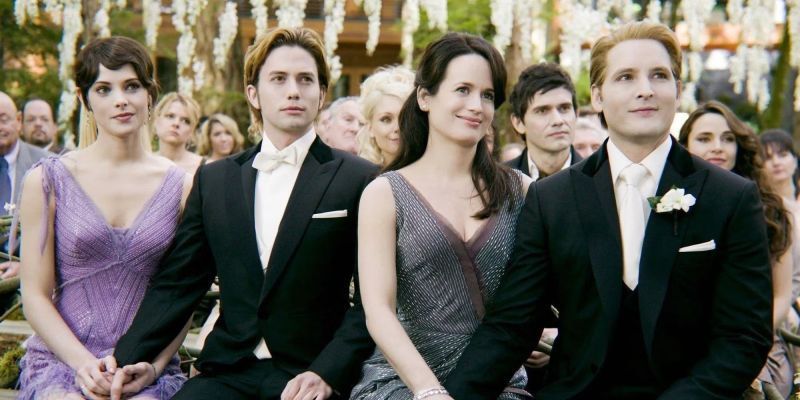 Los Cullen en Bella y Edward