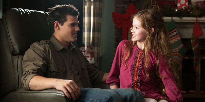 Jacob und Renesmee an Weihnachten